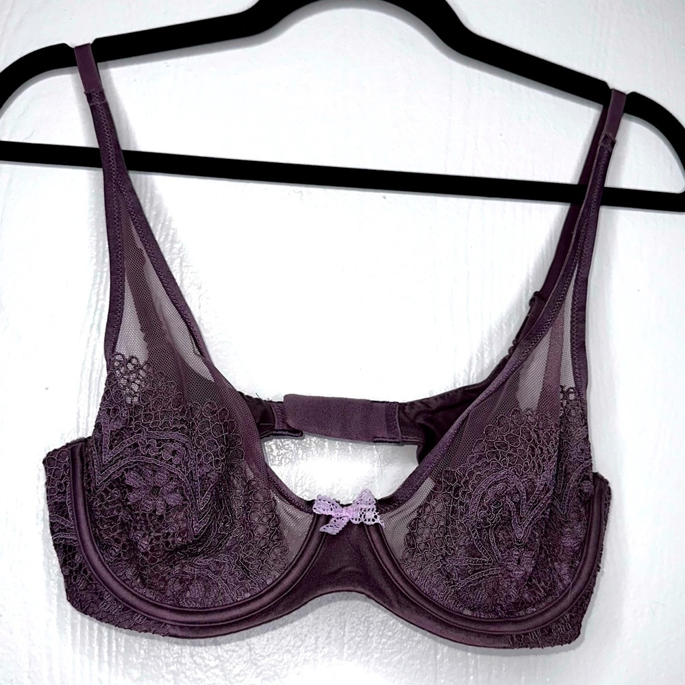 Body by Victoria’s Secret Unlined Demi bra purple lace excellent condition 32D